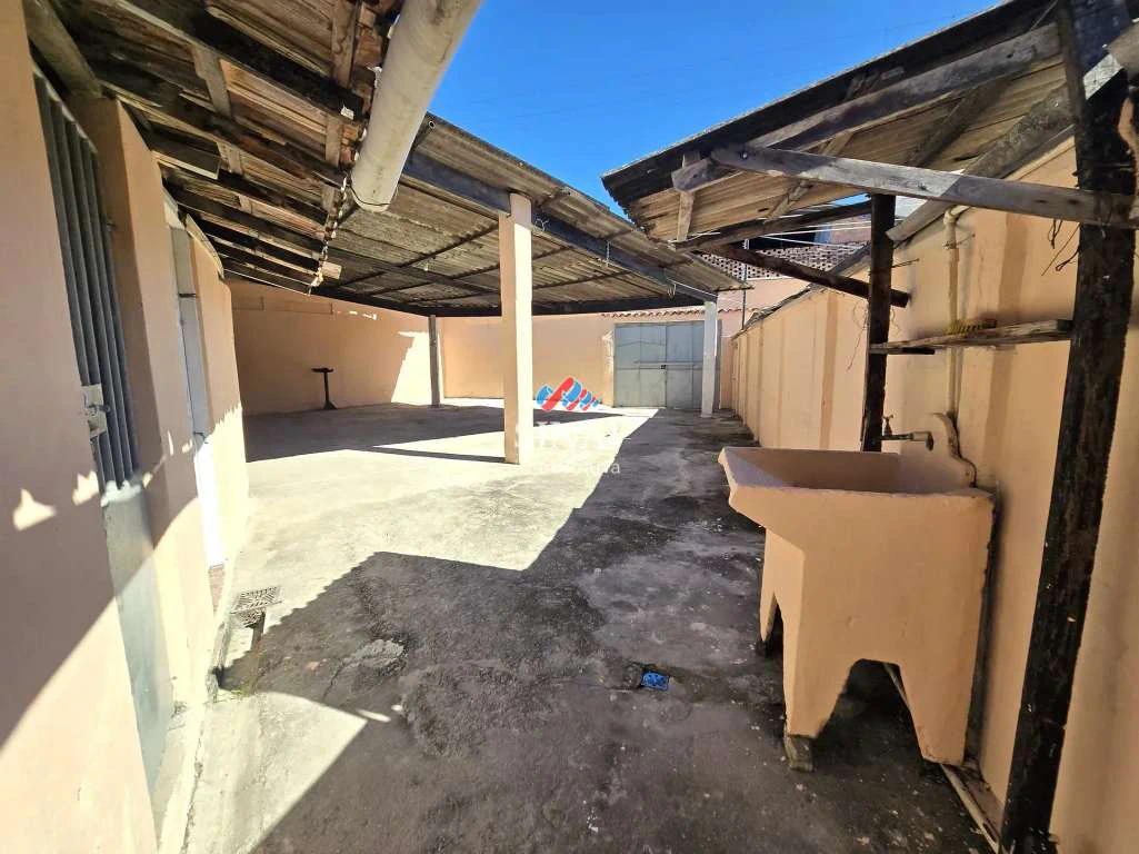 Casa com 4 quartos, 4 banheiros e 8 vagas — photo 22