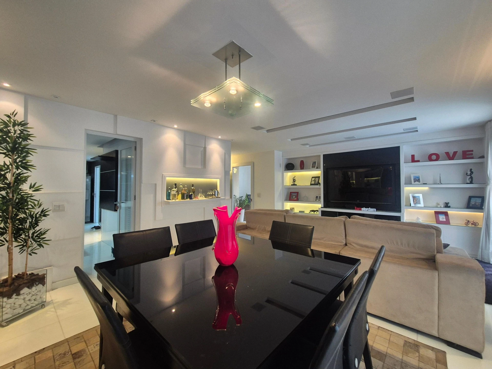 Garden in a 5-bedroom house, 400 m² — photo 26