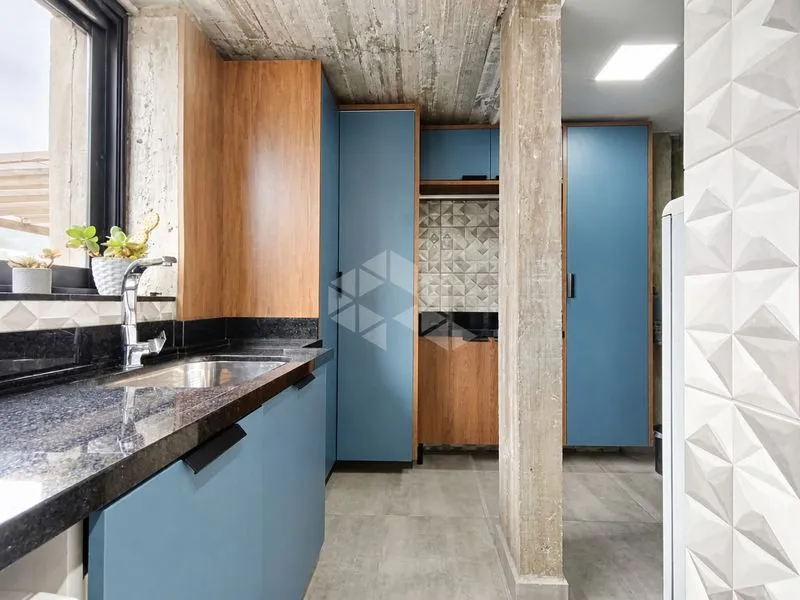 2-bedroom house with a glass-enclosed balcony — photo 27