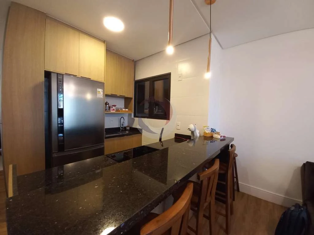 73 m² studio with furnished living area and integrated kitchen — photo 4