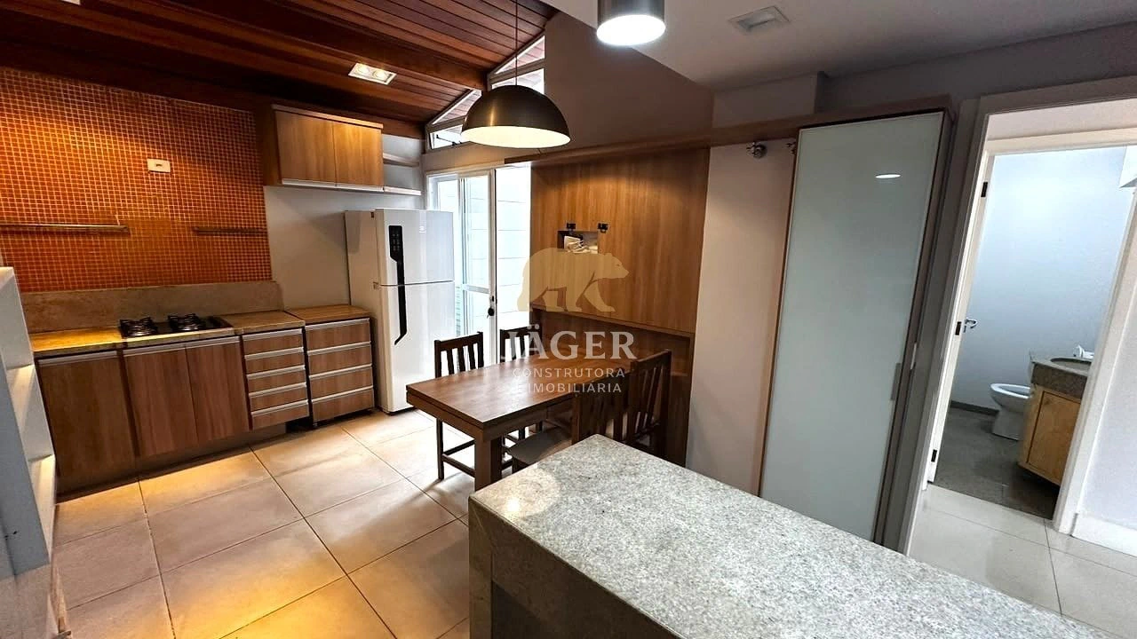 3-bedroom house with a home office — photo 10