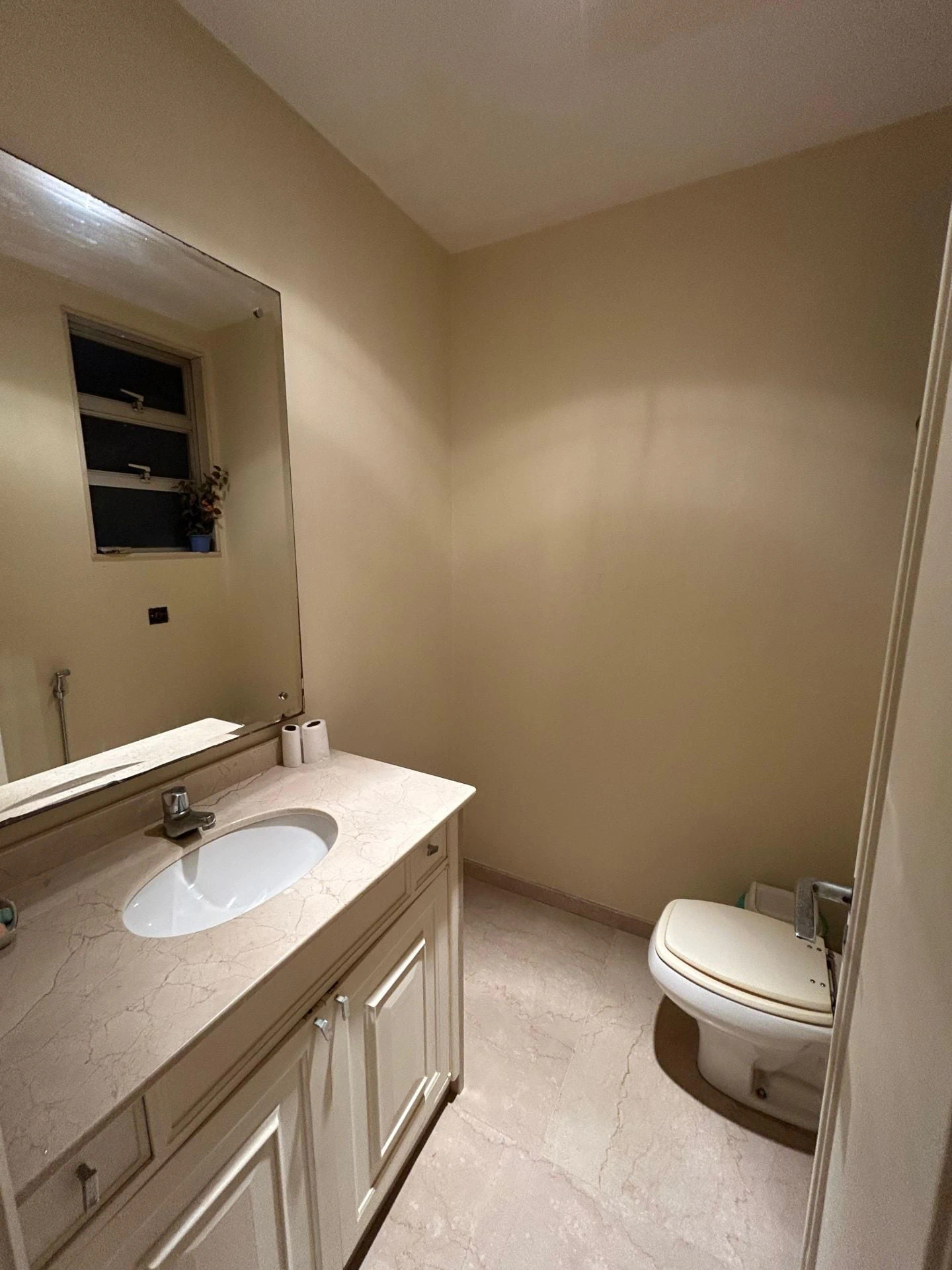 Furnished apartment, 185 m², with a washing machine — photo 13