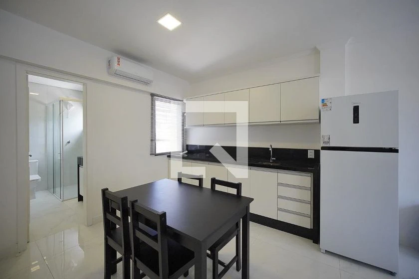 Apartamento amueblado de 1 dormitorio con cocina abierta — photo 4