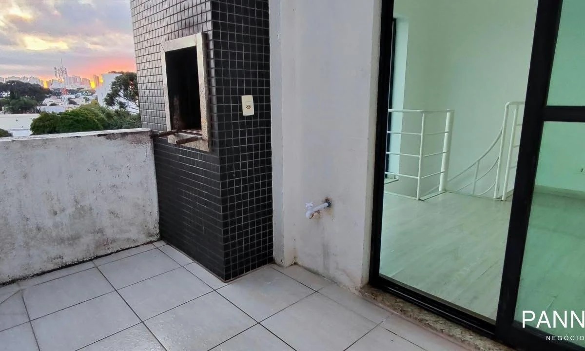 2-bedroom apartment with a grill on the balcony — photo 15