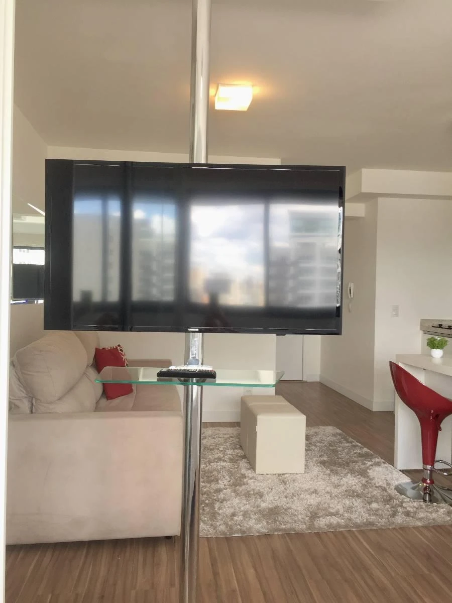 Floor-to-ceiling windows in a one-bedroom apartment, 35 m² — photo 18