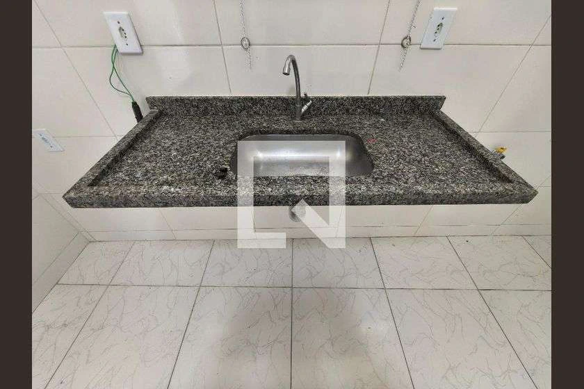 Apartamento de 1 dormitorio con balcón y vistas a las montañas — photo 23