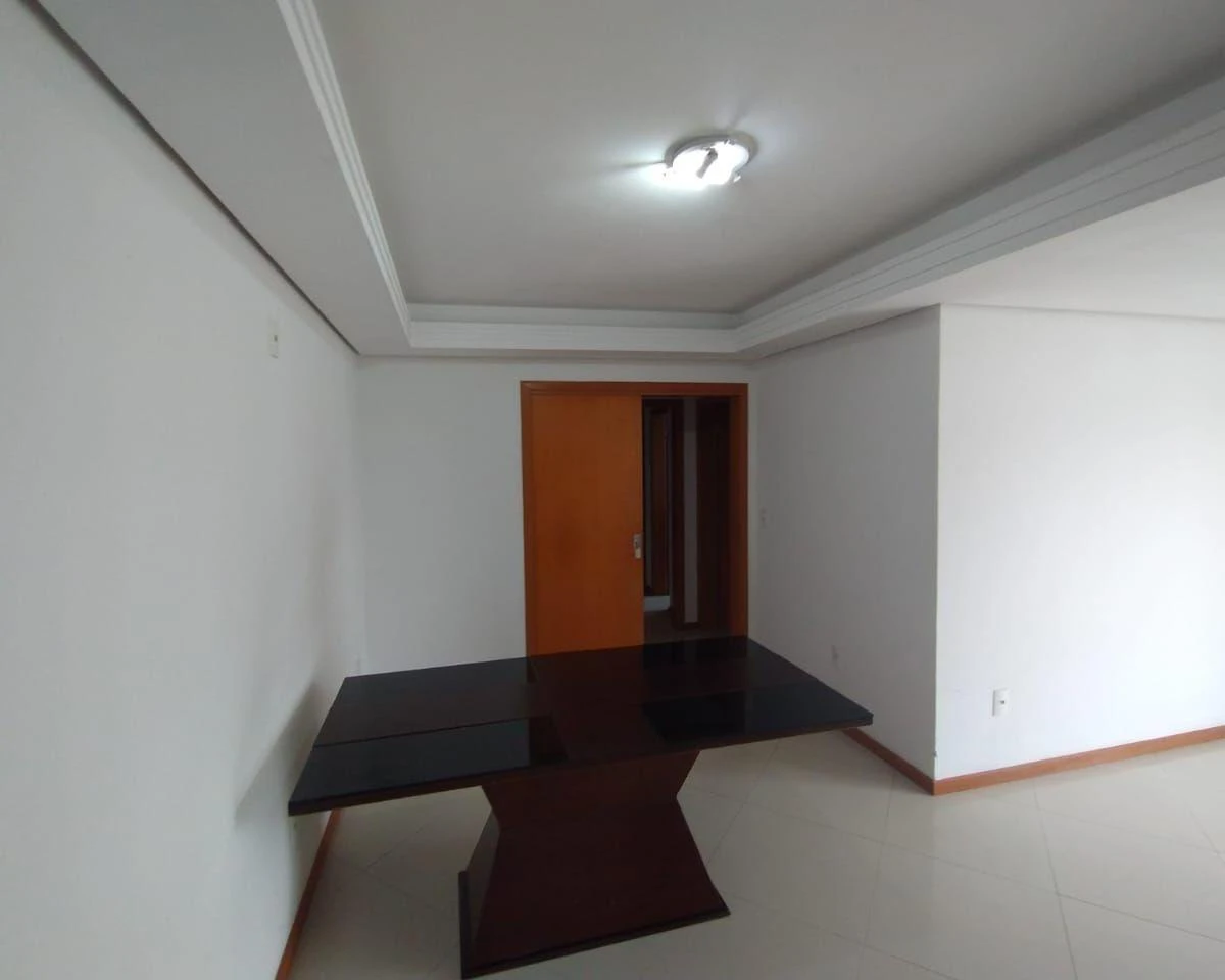 2-bedroom apartment with a home office in Florianópolis — photo 7