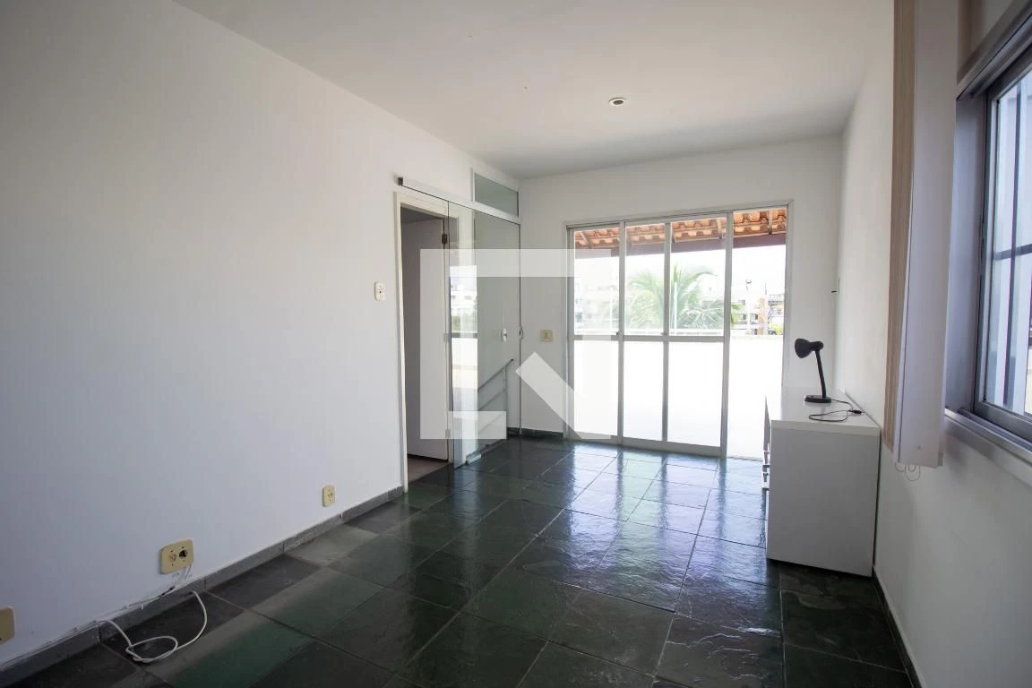 3-bedroom apartment with balcony and 2 parking spots — photo 25