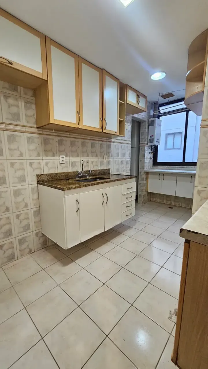 Apartment with home office and 3 bedrooms — photo 17