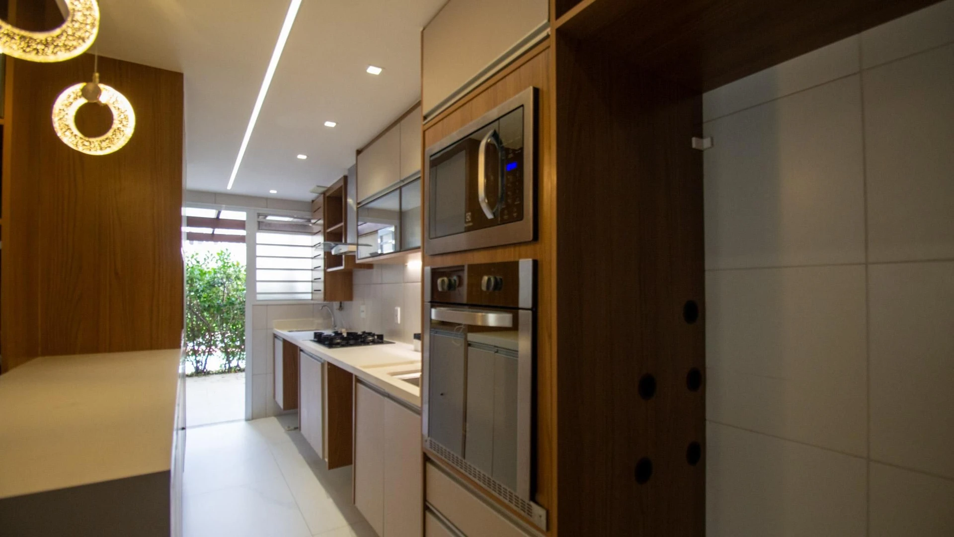 Casa de 3 dormitorios con balcón cerrado con vidrio — photo 8