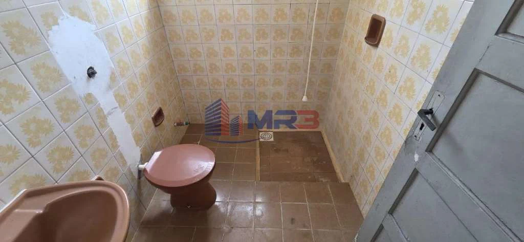 Casa com 3 quartos e quintal, com 4 vagas — photo 14