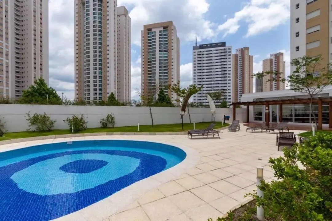 Apartamento de 2 dormitorios con balcón cerrado en vidrio — photo 48