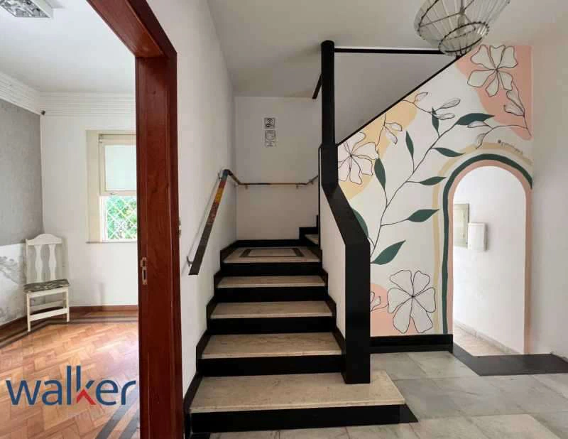 House with 11 bedrooms, 500 m² and 10 parking spots — photo 26