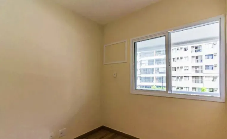 Apartment with 3 bedrooms, balcony and 2 parking spots — photo 30