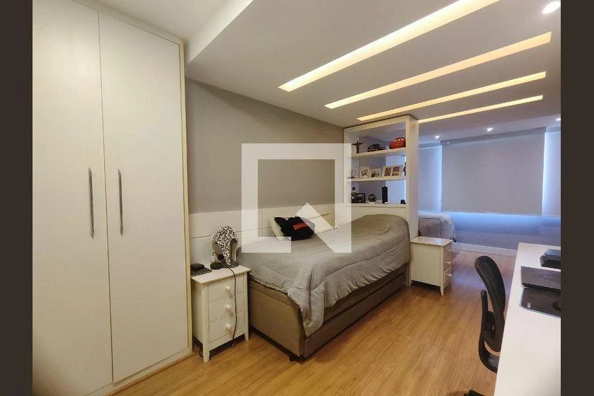 Rental apartment with 4 bedrooms, 360 m² and a balcony — photo 6