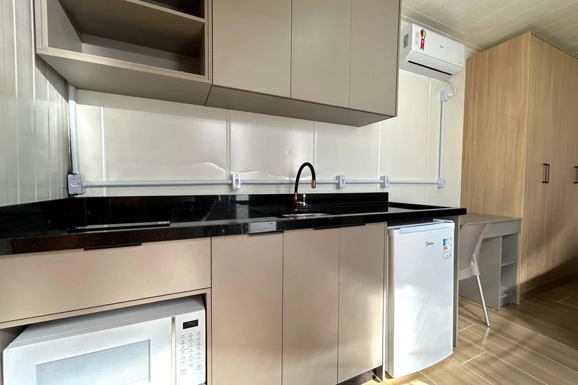 Unfurnished house with no parking and 1 bedroom — photo 8