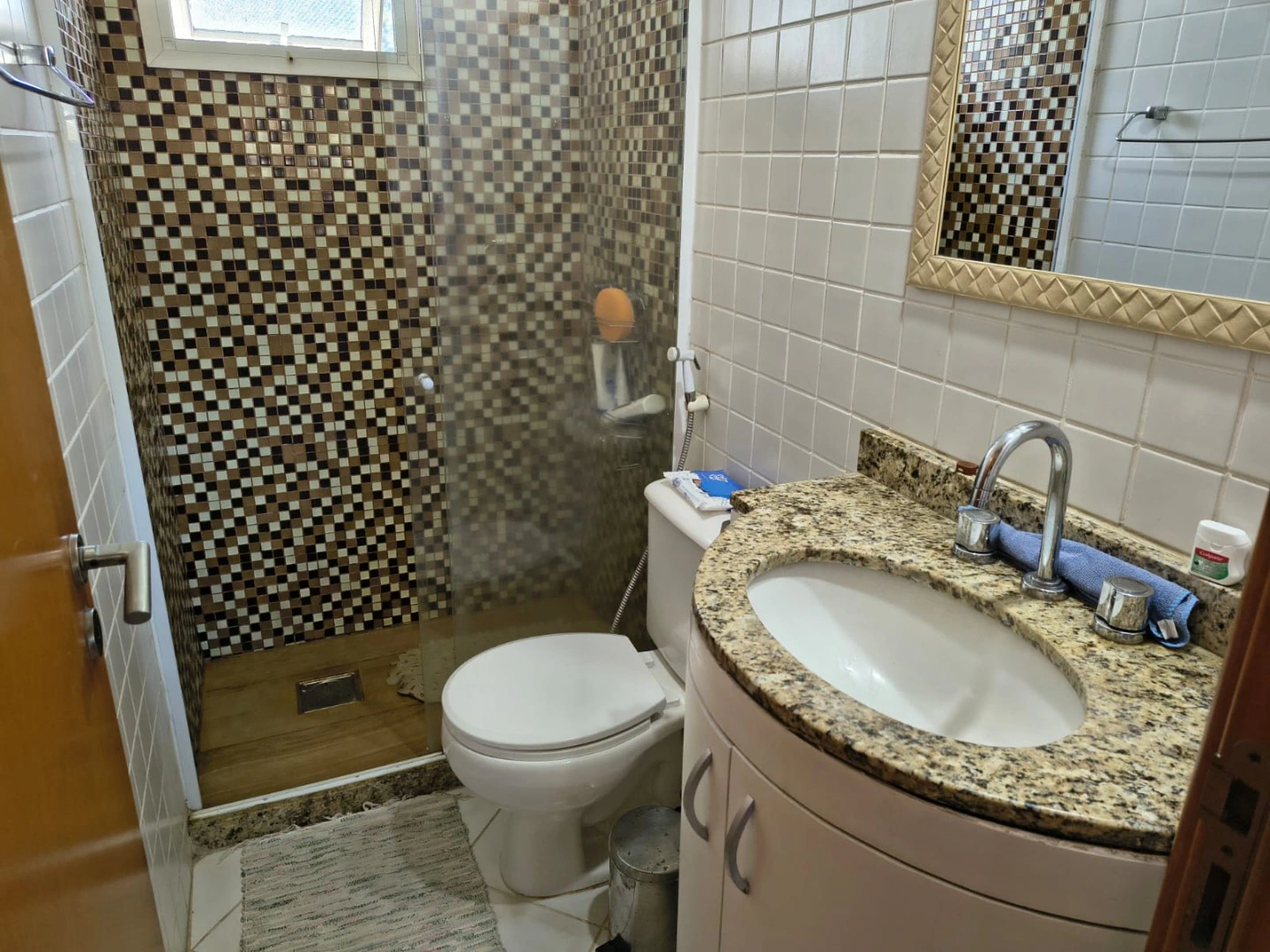 Furnished apartment with 2 suites and a balcony — photo 5