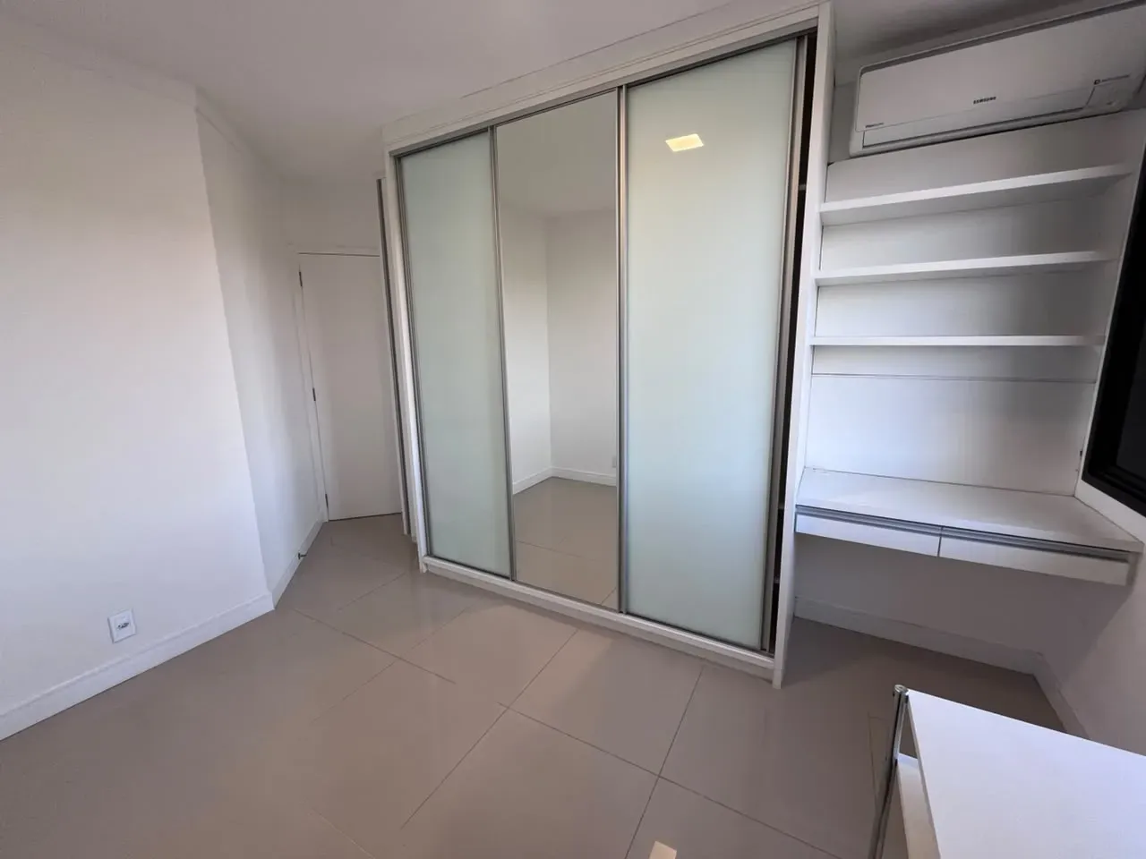 Apartamento no 4º andar com máquina de lavar — photo 10