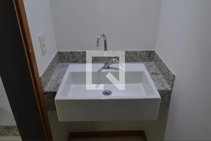 188 m² house with 4 en-suite bedrooms and 3 parking spots — photo 36