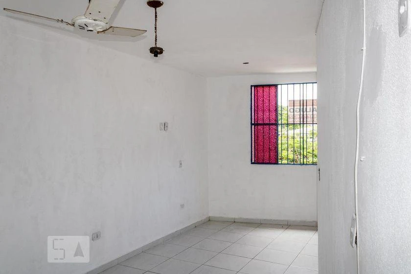 Rental house with 4 bedrooms and 200 m² — photo 4