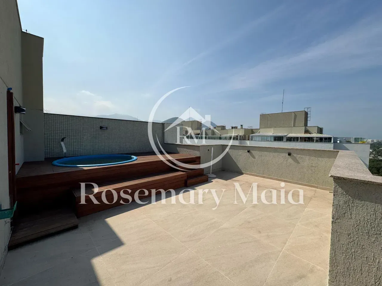 Duplex penthouse with 4 bedrooms and city view — photo 2