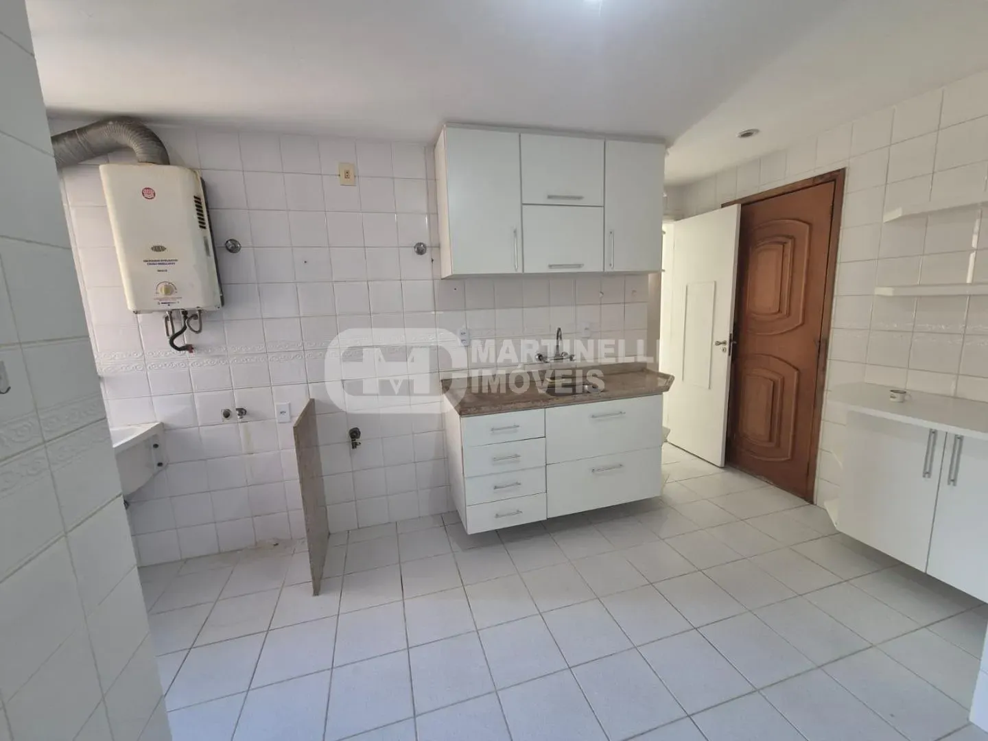 3-bedroom apartment, 1 with its own bathroom, 115 m² — photo 10