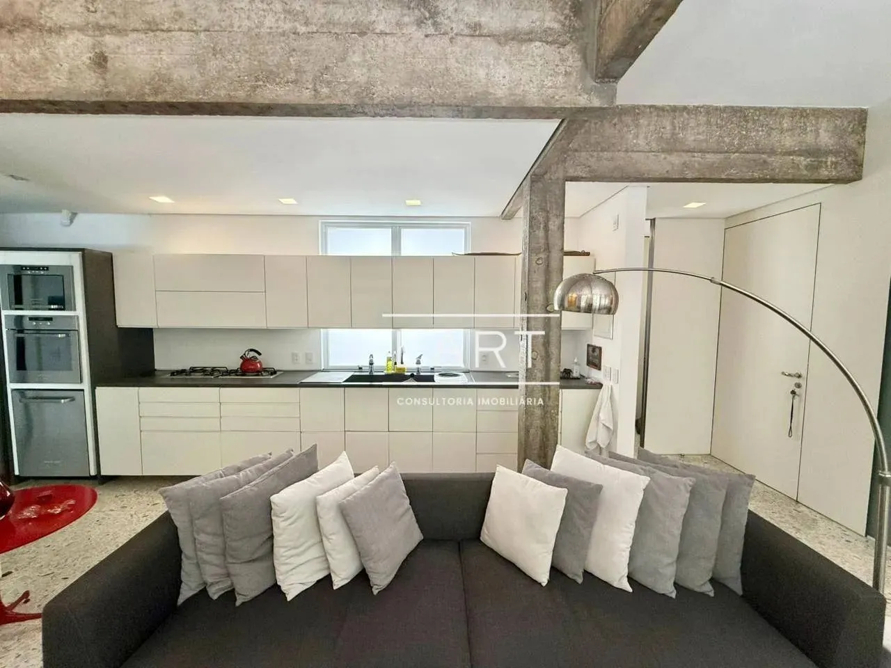 Furnished 2-bedroom apartment with 3 bathrooms — photo 11