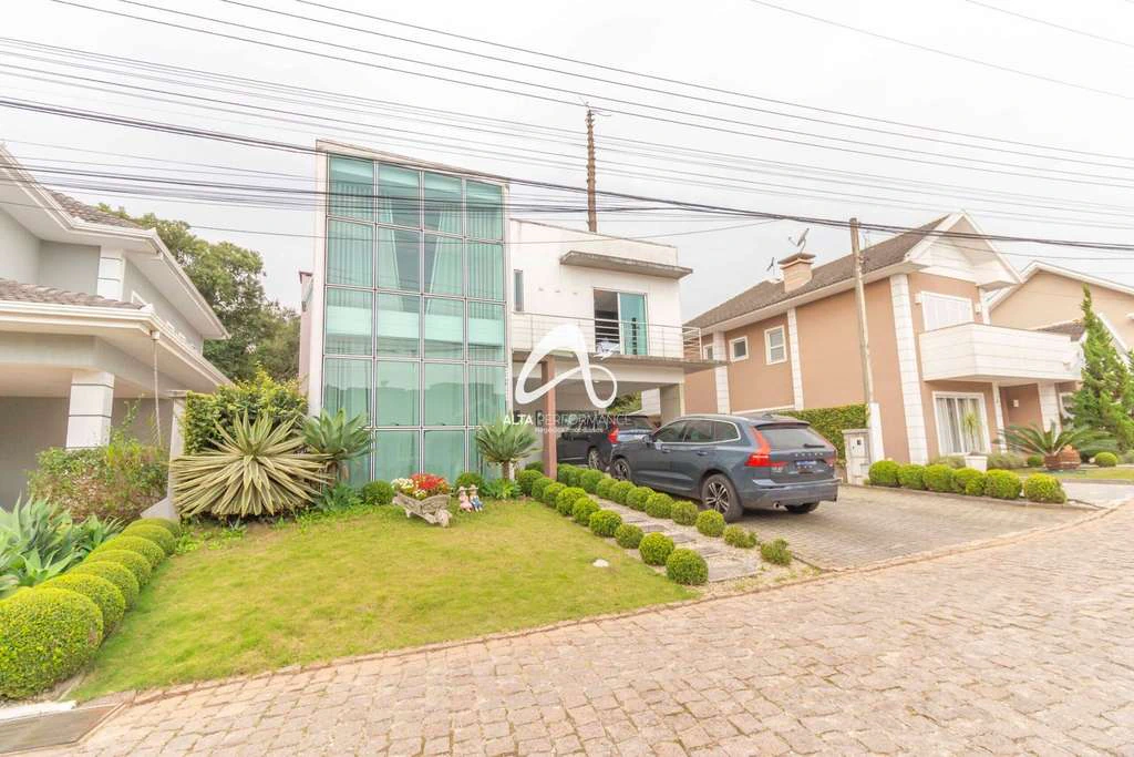 Casa tipo sobrado com 4 quartos e churrasqueira privativa — photo 3