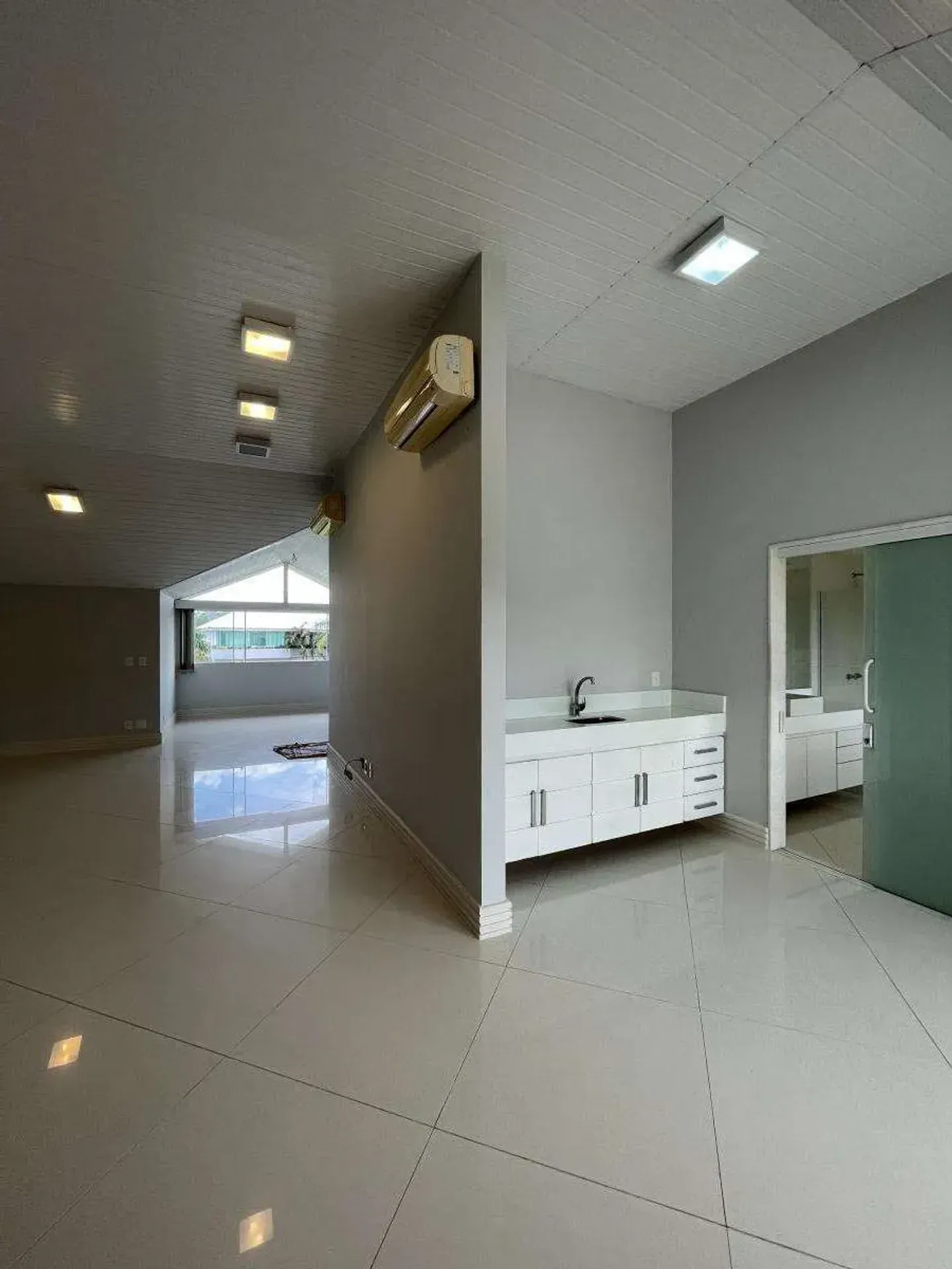 Casa de condomínio com 4 quartos e 5 banheiros — photo 38