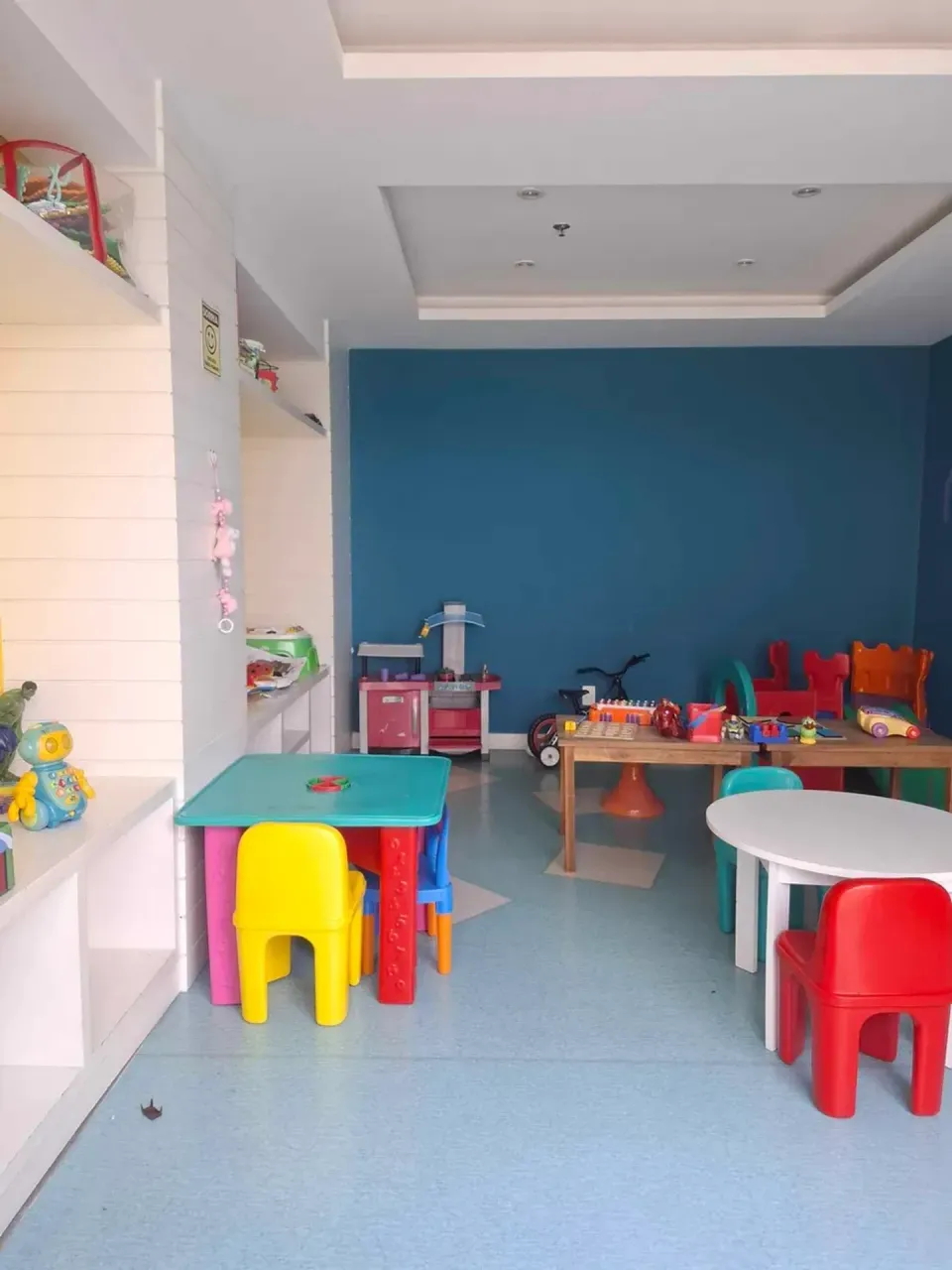 Apartamento com 2 quartos e cozinha fechada com coifa — photo 19