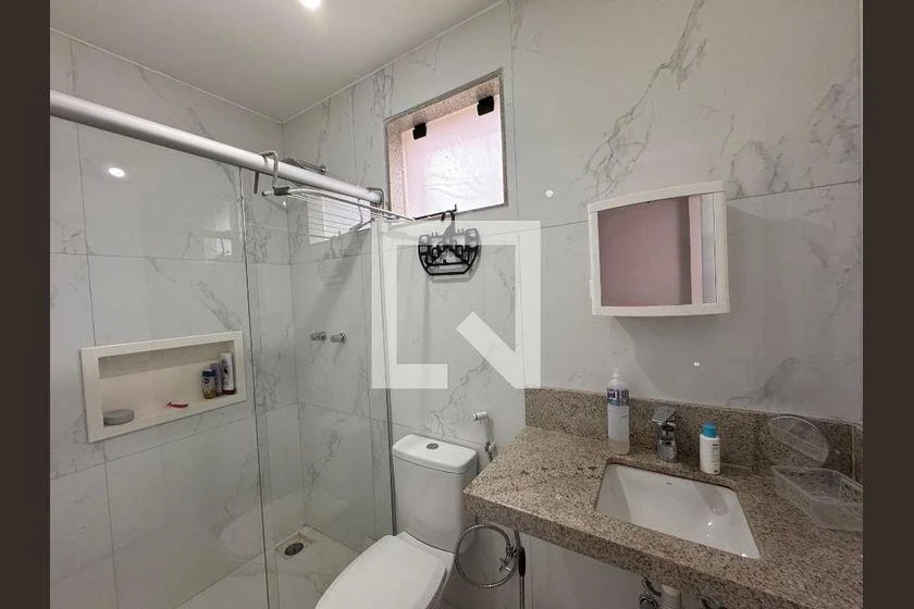 Condominium house with 3 en-suite bedrooms — photo 9