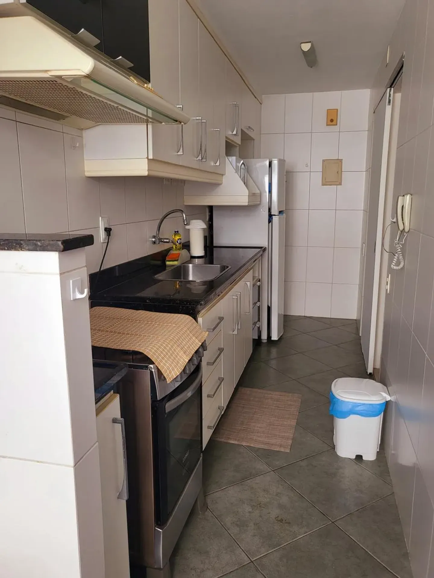 Мебльована квартира 60 м² з 1 спальнею та 2 ванними — photo 7