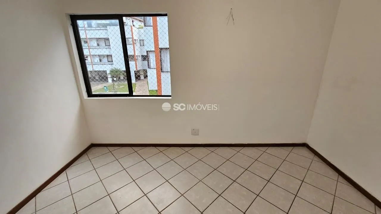 Unfurnished 2-bedroom apartment with private garden, 67 m² — photo 21