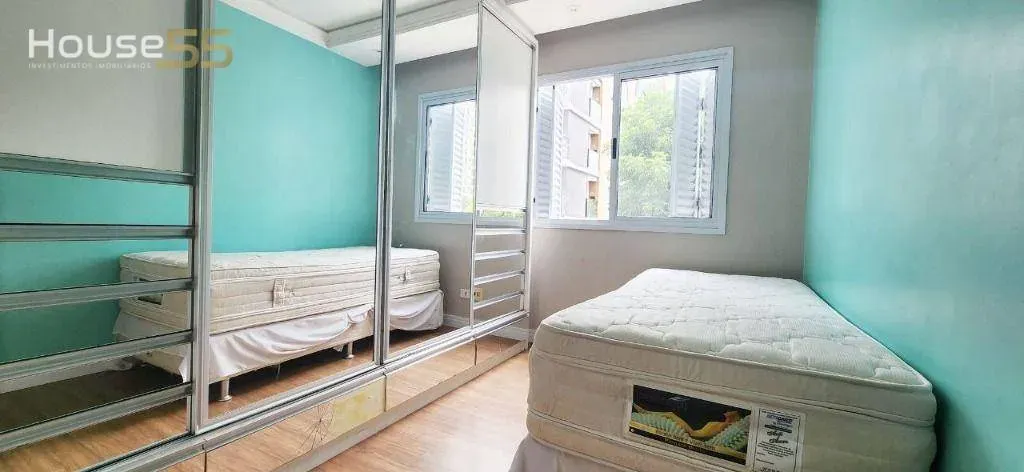 Furnished 4-bedroom apartment with a gas kitchen — photo 31