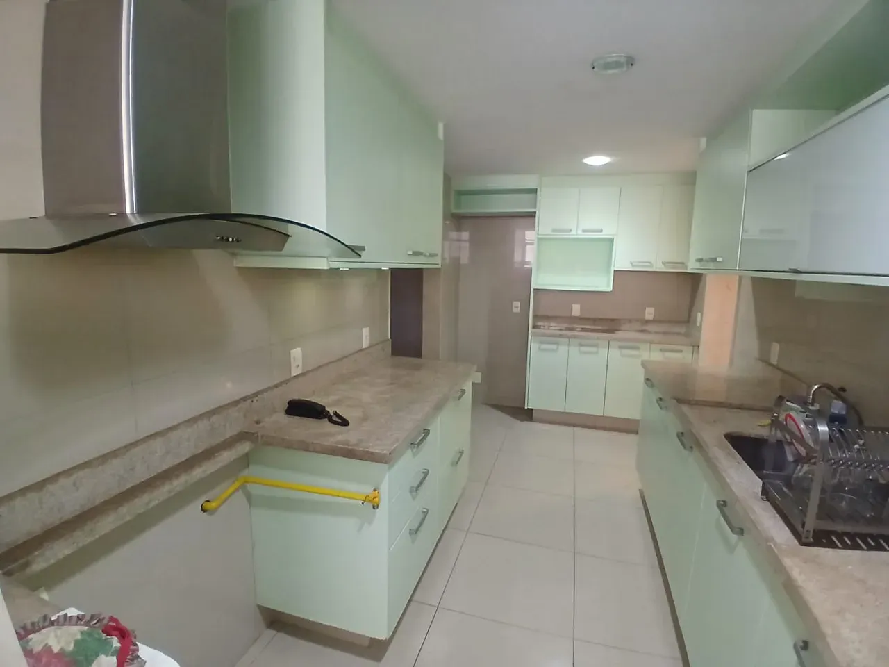 Apartment with balcony, 3 bedrooms and 3 bathrooms — photo 22