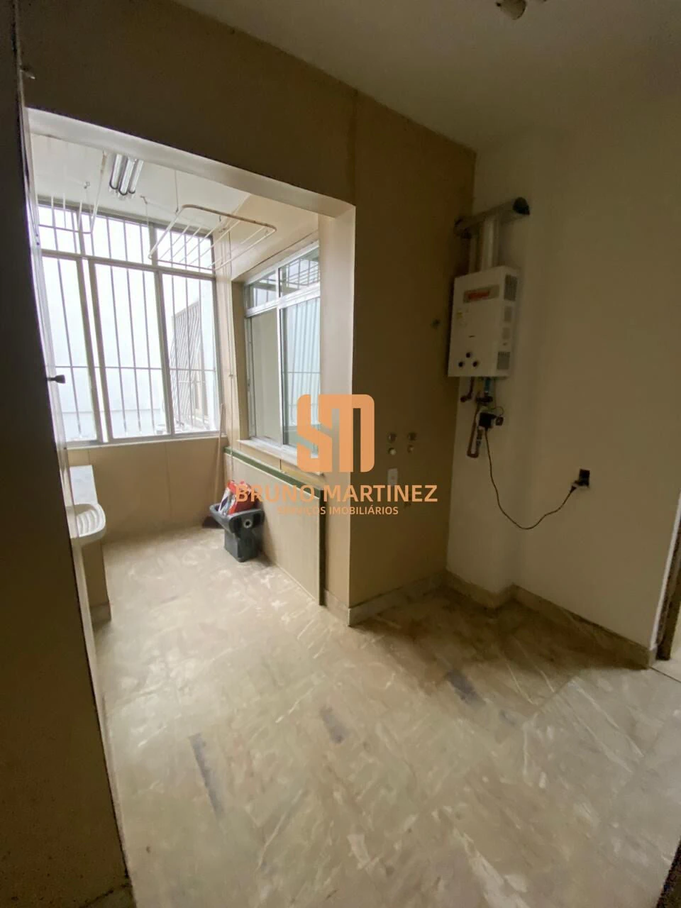 Apartamento sem mobília de 219 m² com 4 quartos e 5 banheiros — photo 25