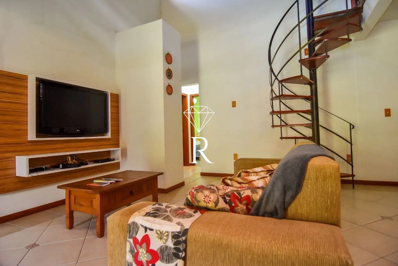 Casa tipo sítio con 4 dormitorios y 6 plazas de aparcamiento — photo 6