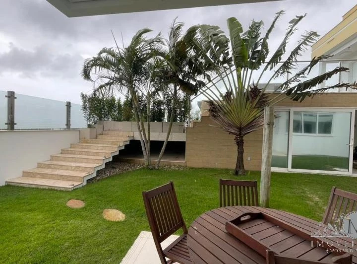 House with 4 en-suite bedrooms and shared pool — photo 8