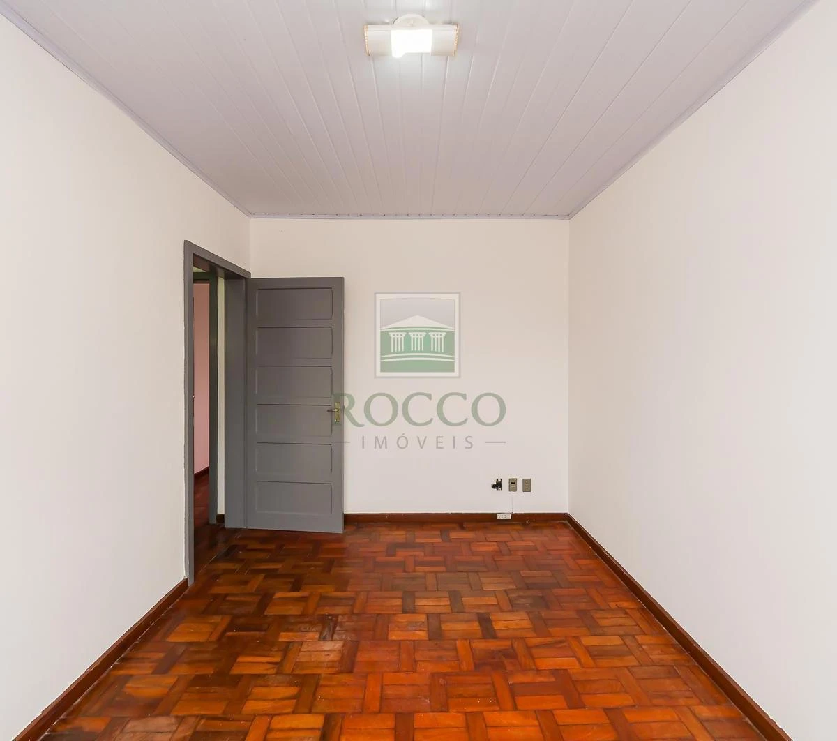Apartment, 55 m², with a bathtub — photo 15