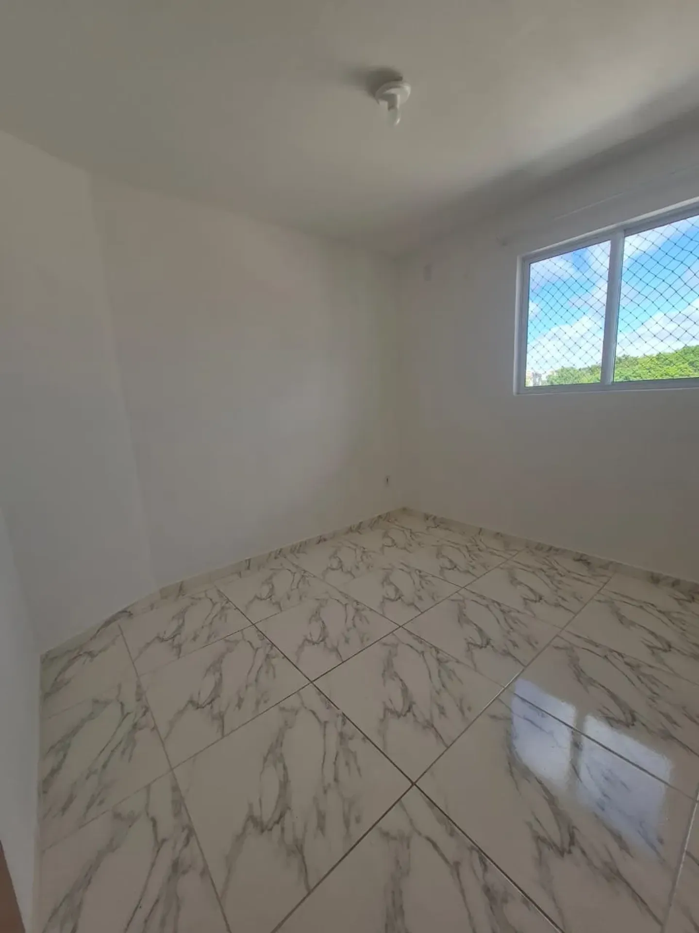 Apartamento com 2 quartos e cozinha fechada — photo 3