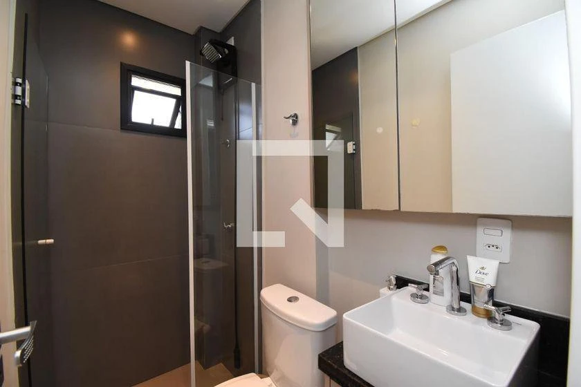 Furnished 1-bedroom apartment with enclosed balcony — photo 30