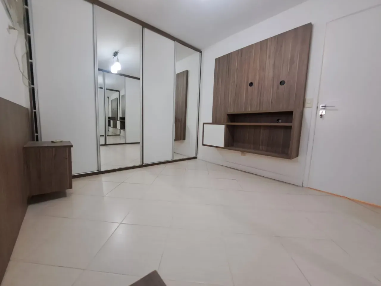 Home office in a 2-bedroom apartment, 92 m² — photo 8