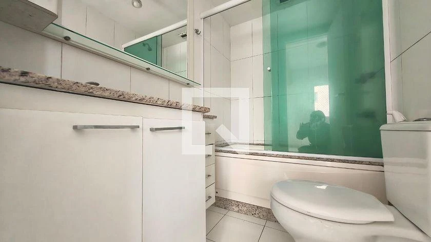 87 m² apartment with a bathtub and floor-to-ceiling windows — photo 16