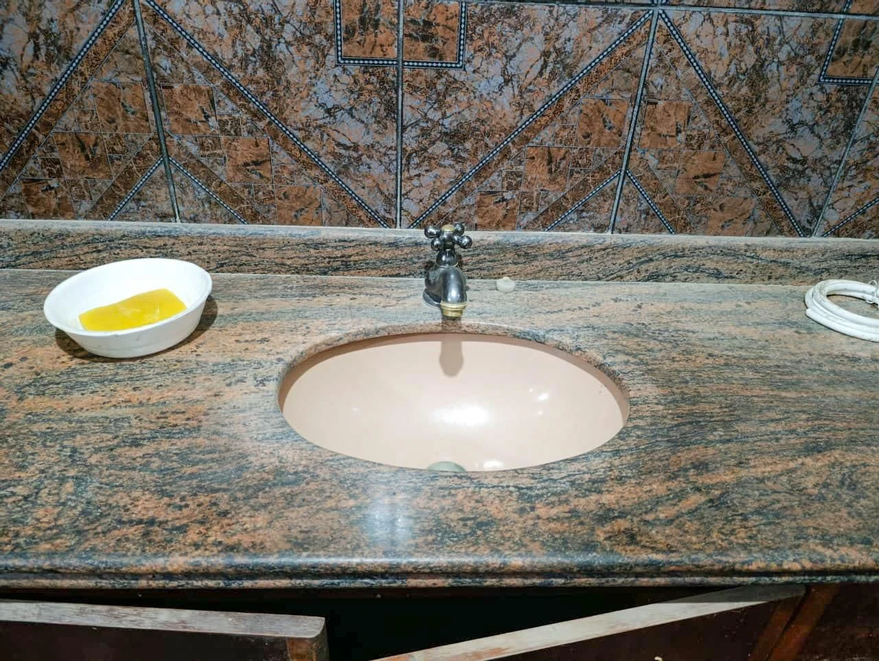 Дом 215 м² с рабочим местом и садом — photo 9