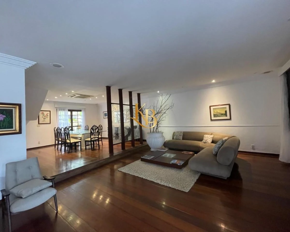 Мебльований будинок з 5 спальнями і 1050 м² — photo 30