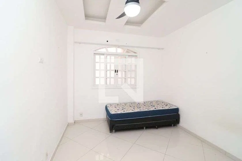 Furnished house with 3 bedrooms and private garden — photo 22