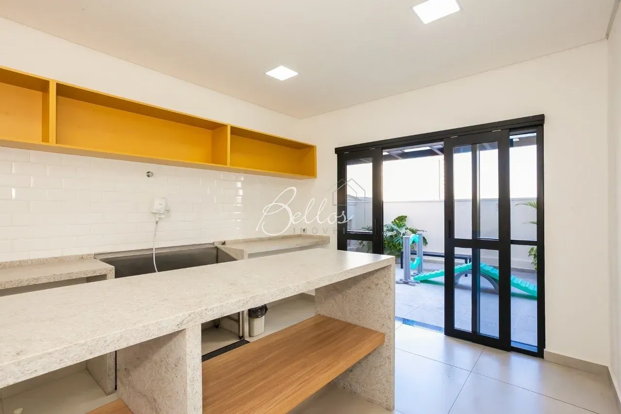 1-bedroom apartment with balcony and 61 m² — photo 21