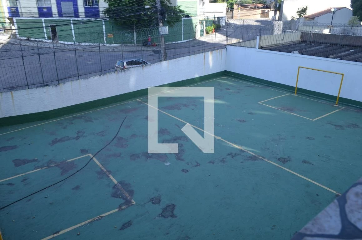 3-bedroom apartment in a building with a pool — photo 84
