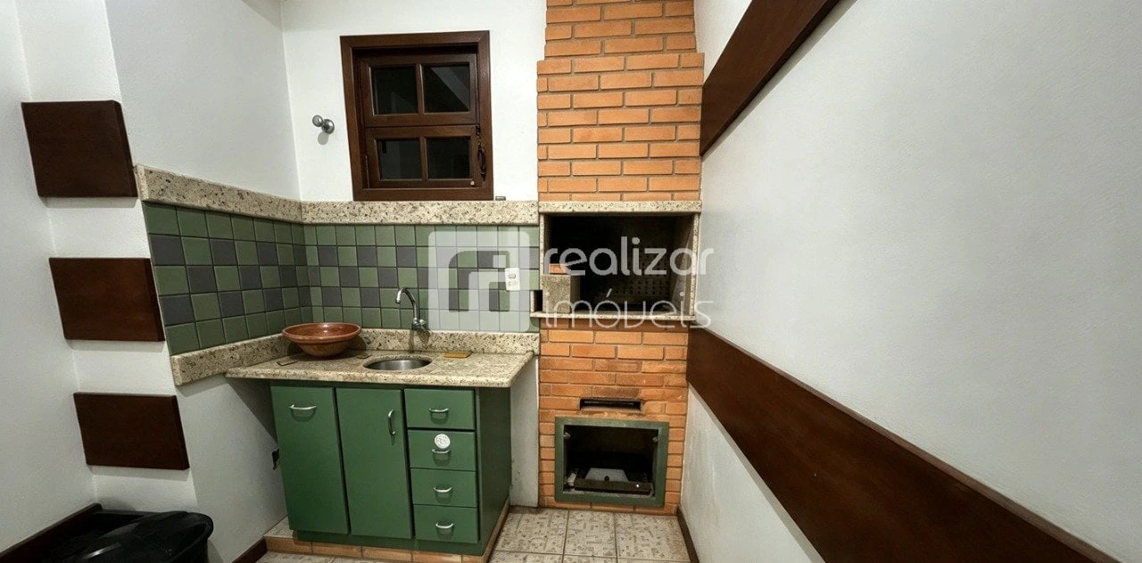 300 m² house with a grill on the balcony and a private BBQ — photo 20