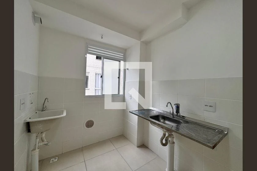 2-bedroom apartment with fitted kitchen cabinets — photo 9